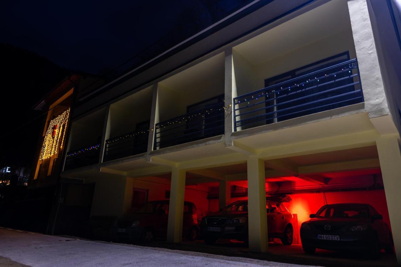 Casa Beasarah. Villa Dubova Exterior photo